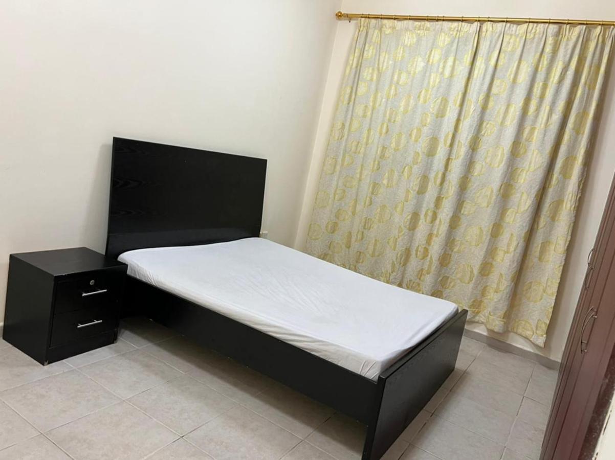 Master Room Attached Bathroom Dubai Ngoại thất bức ảnh