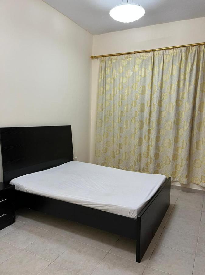 Master Room Attached Bathroom Dubai Ngoại thất bức ảnh