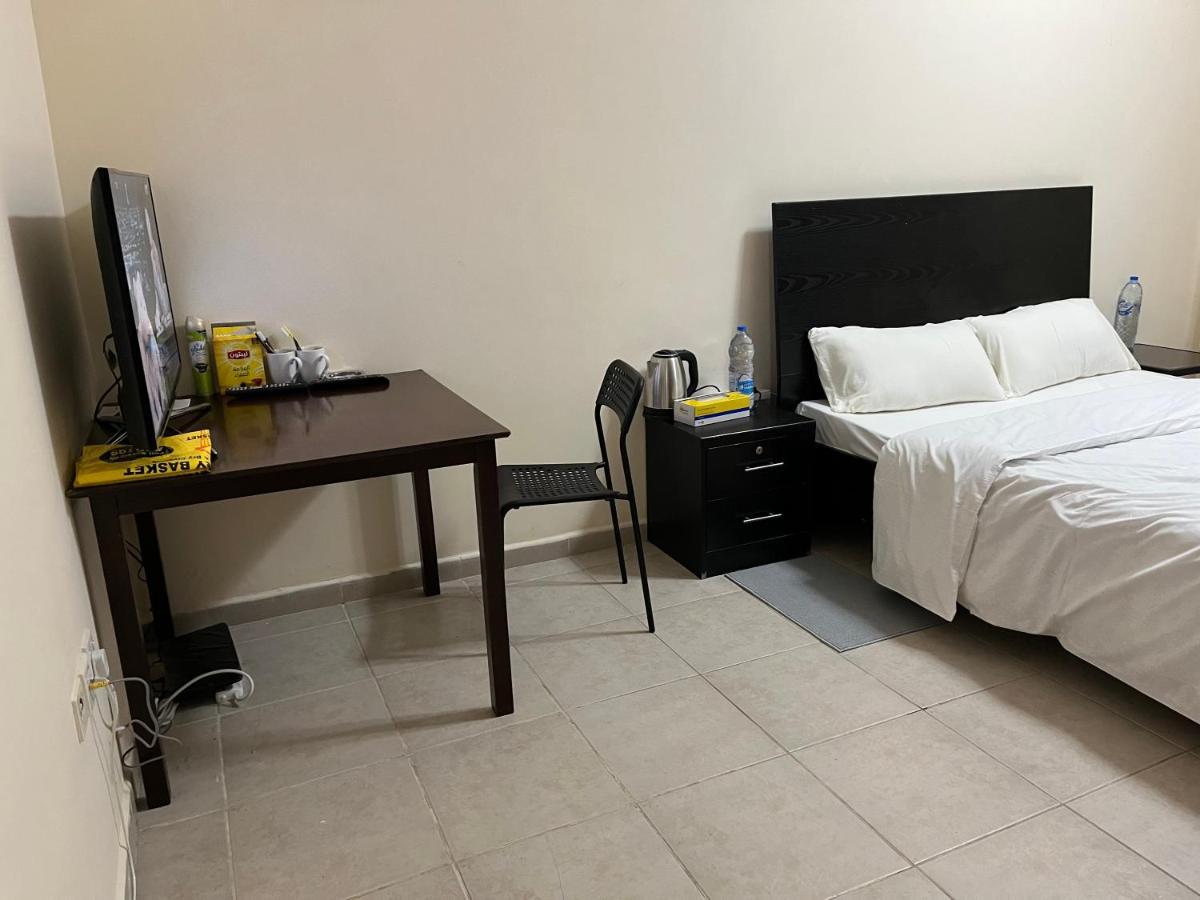 Master Room Attached Bathroom Dubai Ngoại thất bức ảnh