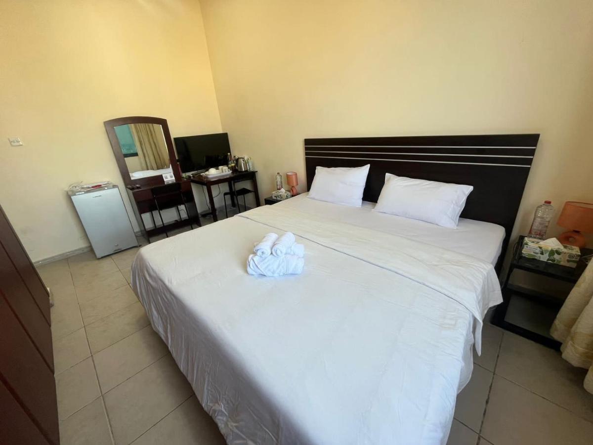 Master Room Attached Bathroom Dubai Ngoại thất bức ảnh