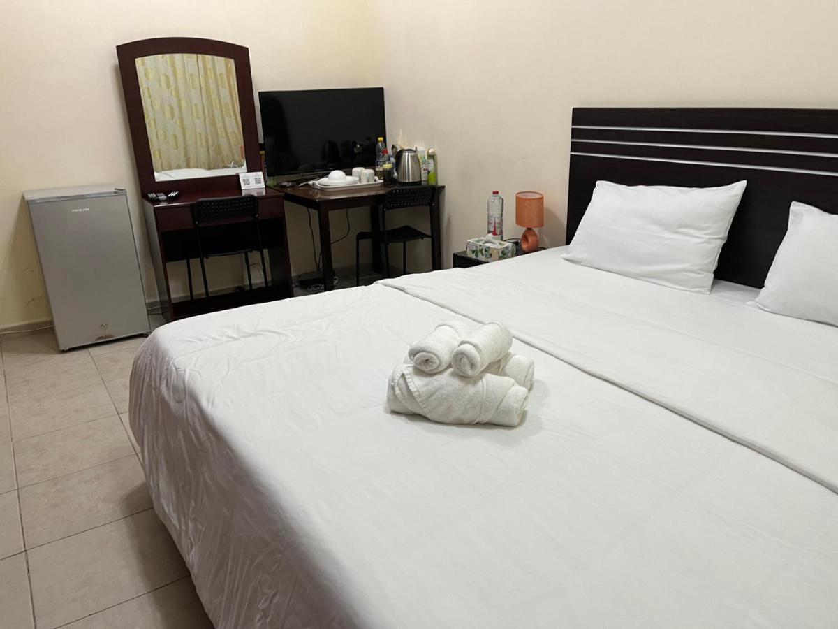Master Room Attached Bathroom Dubai Ngoại thất bức ảnh