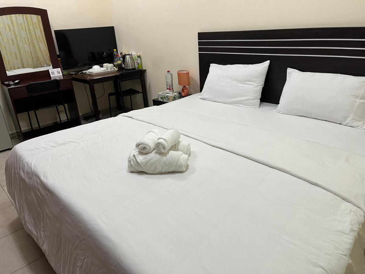 Master Room Attached Bathroom Dubai Ngoại thất bức ảnh